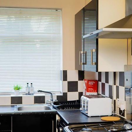 Isinmi Home - Close To Mcr City Manchester Esterno foto