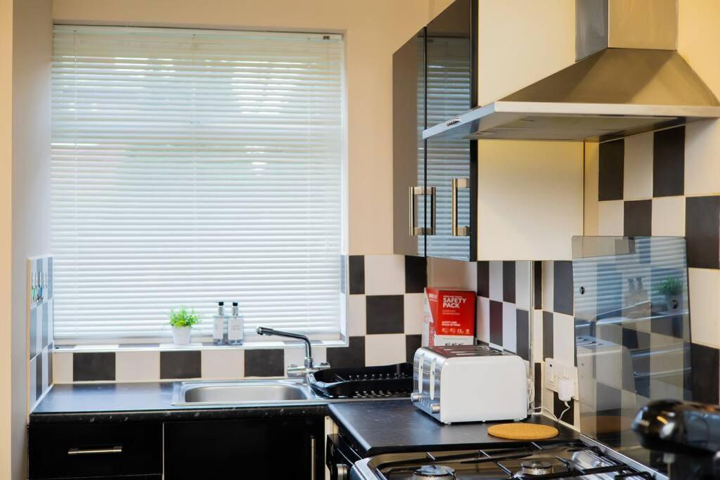 Isinmi Home - Close To Mcr City Manchester Esterno foto